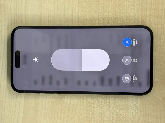 Apple iPhone 14 Pro Max — photo 4 of 10
