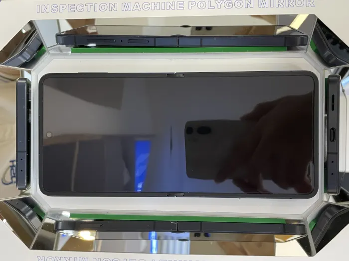 Samsung Galaxy Z Flip7 — photo 9 of 9