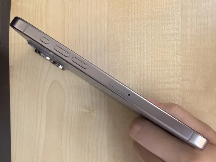 Apple iPhone 15 Pro Max — photo 6 of 10