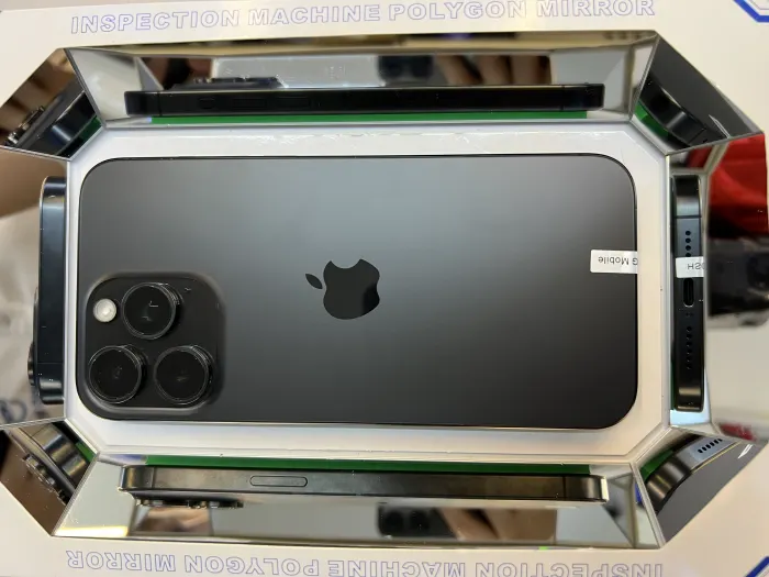 Apple iPhone 15 Pro Max — photo 9 of 10