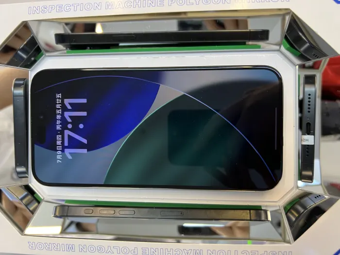 Apple iPhone 15 Pro Max — photo 10 of 10