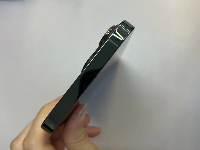 Apple iPhone 13 Pro Max — photo 5 of 11