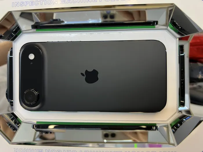 Apple iPhone Air — photo 9 of 10