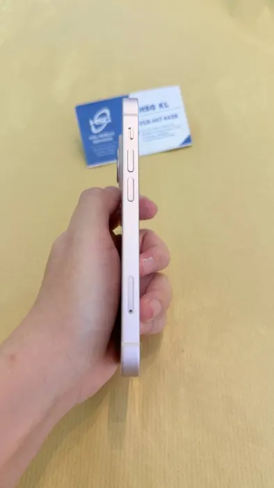 Apple iPhone 13 mini — photo 3 of 8