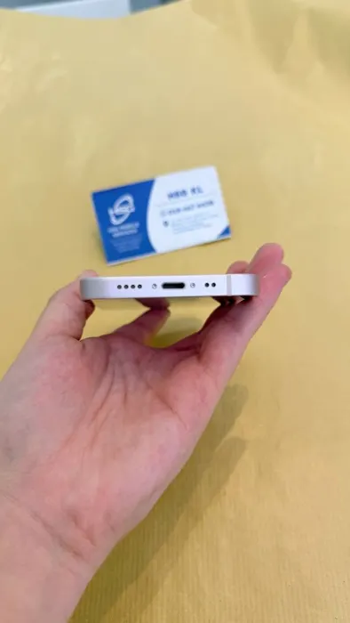 Apple iPhone 13 mini — photo 5 of 8