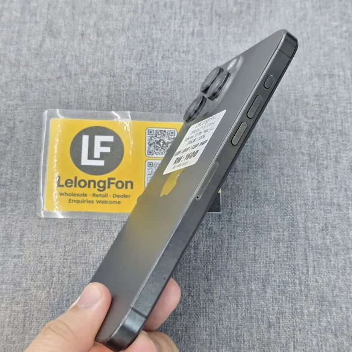 Apple iPhone 15 Pro Max — photo 6 of 8