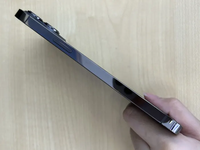 Apple iPhone 13 Pro Max — photo 3 of 10
