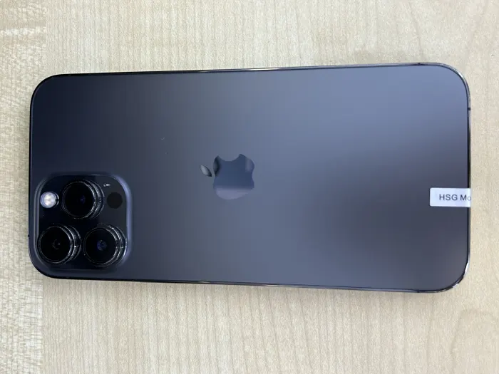 Apple iPhone 13 Pro Max — photo 4 of 10