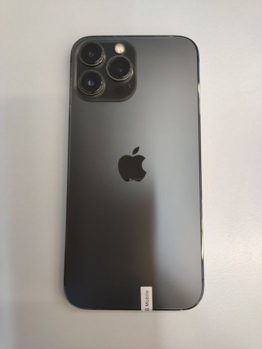 Apple iPhone 13 Pro Max — photo 4 of 10