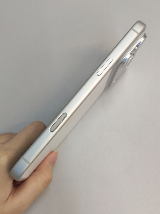 Apple iPhone 17 Pro Max — photo 4 of 8