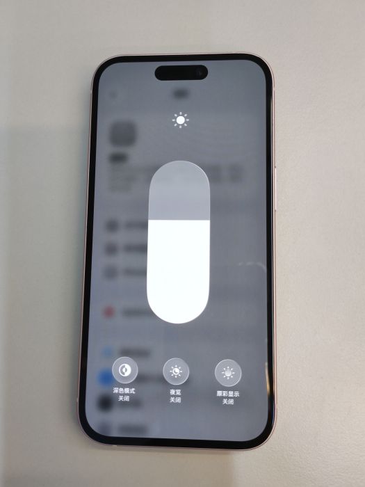 Apple iPhone 15 — photo 7 of 8