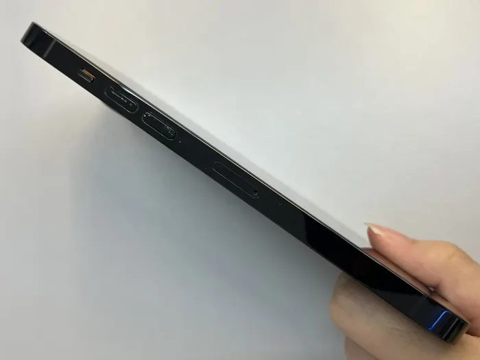 Apple iPhone 14 Pro Max — photo 2 of 10