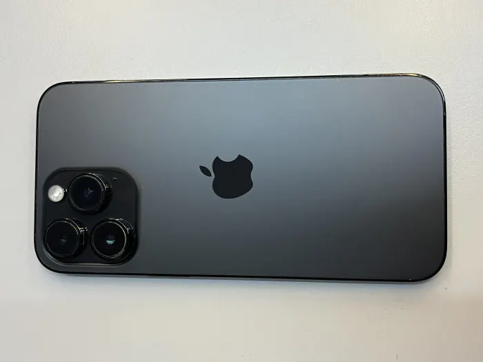 Apple iPhone 14 Pro Max — photo 4 of 10