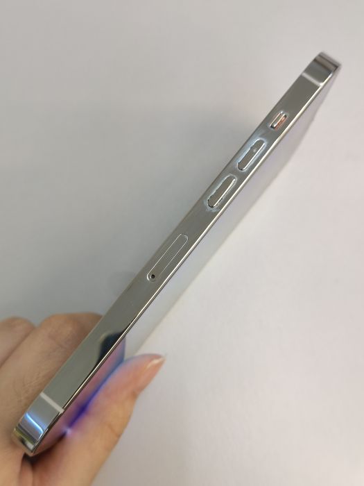 Apple iPhone 13 Pro — photo 3 of 8