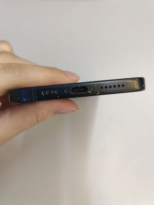 Apple Apple iPhone 15 Plus — photo 5 of 10
