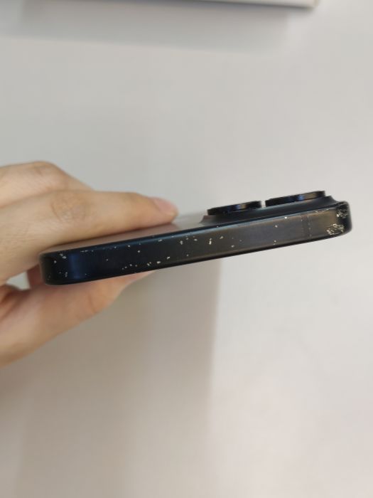 Apple Apple iPhone 15 Plus — photo 6 of 10