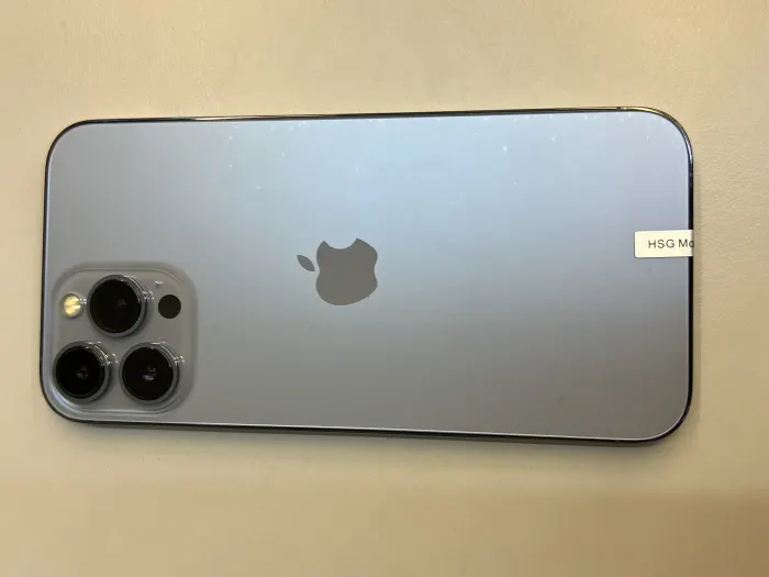 Apple iPhone 13 Pro Max — photo 1 of 10