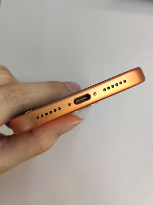 Apple iPhone 17 Pro Max — photo 5 of 10