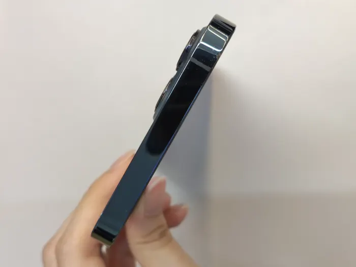Apple iPhone 12 Pro Max — photo 5 of 10