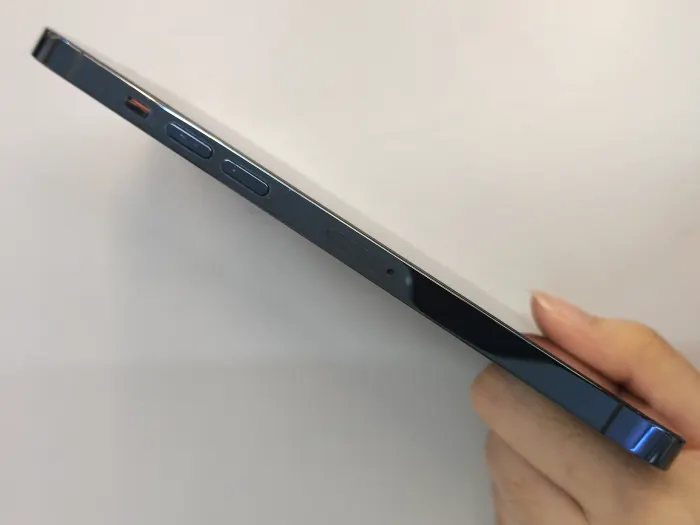 Apple iPhone 12 Pro Max — photo 6 of 10