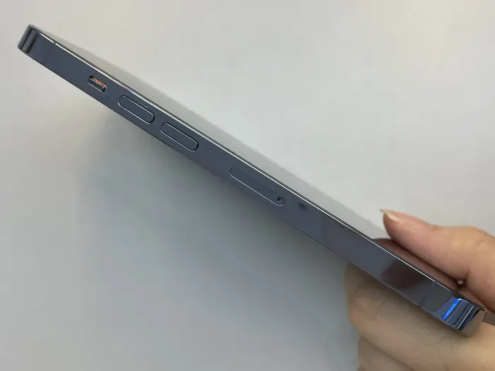 Apple iPhone 13 Pro — photo 4 of 10