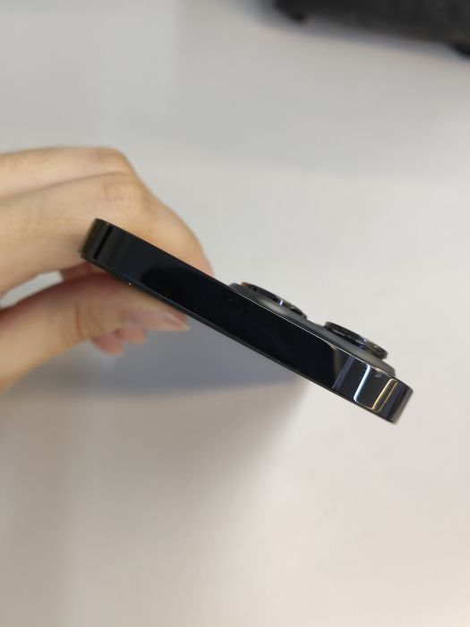 Apple iPhone 14 Pro — photo 6 of 8