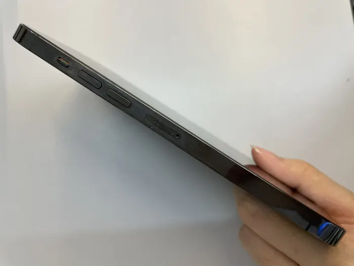 Apple iPhone 13 Pro Max — photo 3 of 11