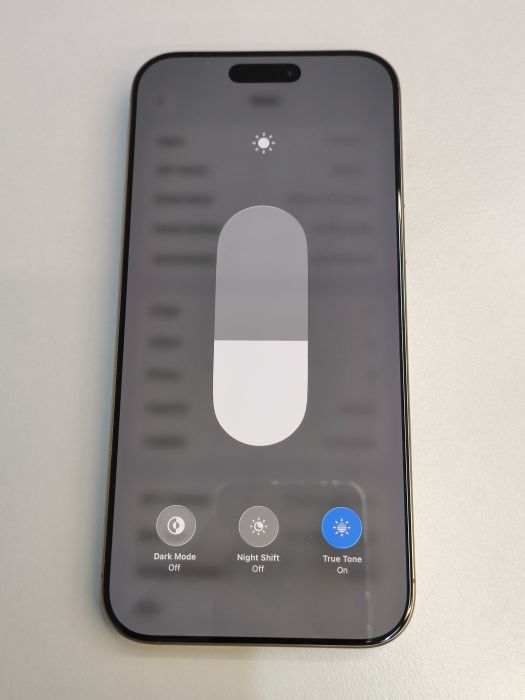 Apple iPhone 16 Pro Max — photo 9 of 10