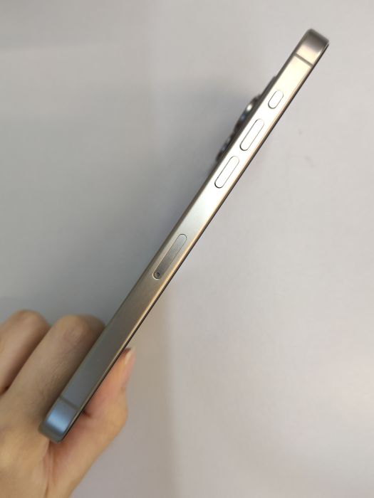Apple iPhone 15 Pro Max — photo 5 of 10