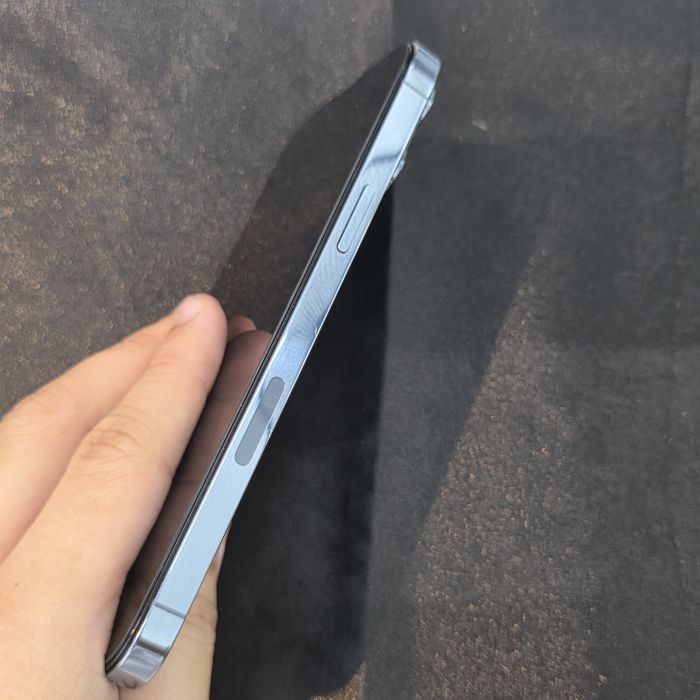 Apple iPhone 13 Pro Max — photo 3 of 8