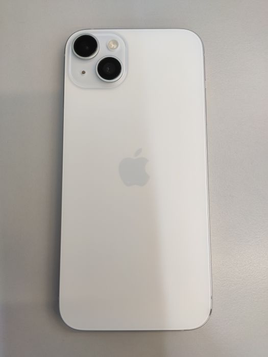 Apple iPhone 15 Plus — photo 4 of 10