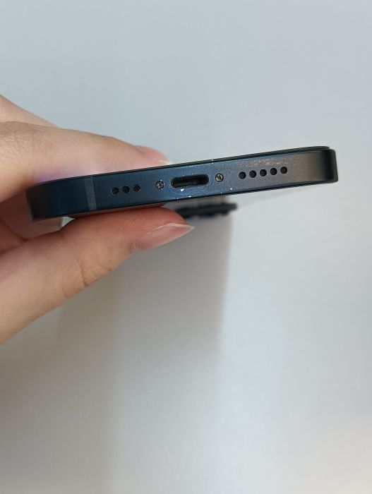 Apple iPhone 13 — photo 4 of 8
