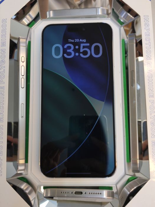 Apple iPhone 15 Pro Max — photo 3 of 10