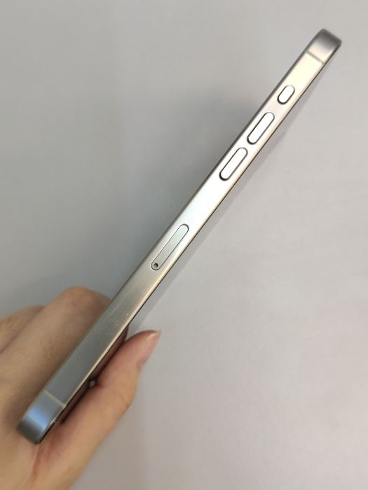 Apple iPhone 15 Pro Max — photo 5 of 10