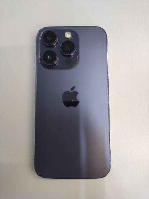 Apple iPhone 14 Pro — photo 4 of 10