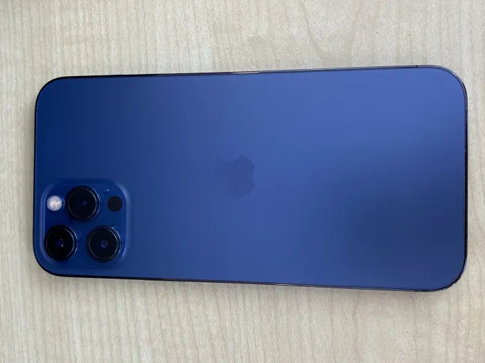 Apple iPhone 12 Pro Max — photo 1 of 10
