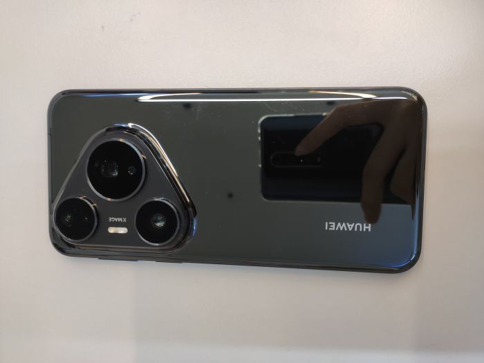 Huawei Huawei Pura 80 Pro — photo 4 of 9