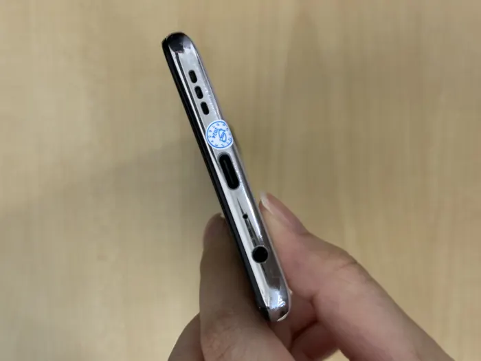 Realme GT Master Edition — photo 2 of 8