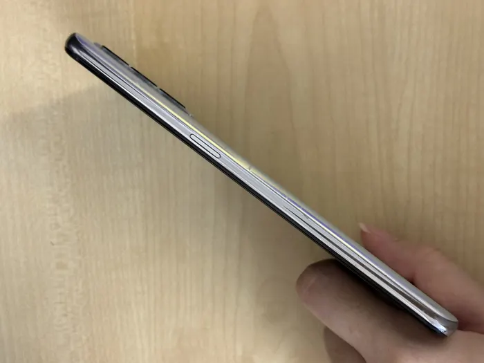 Realme GT Master Edition — photo 4 of 8