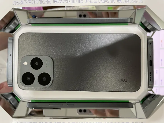 Realme 15T — photo 8 of 9