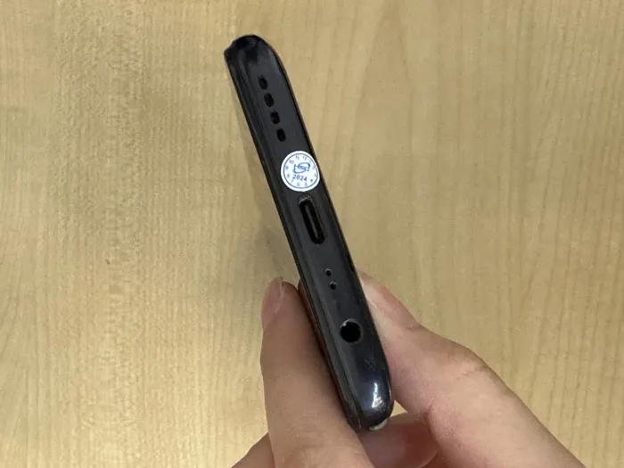 Realme Narzo 20 Pro — photo 6 of 8