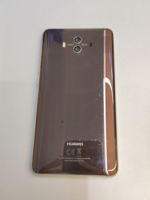 Huawei Mate 10 — photo 2 of 7