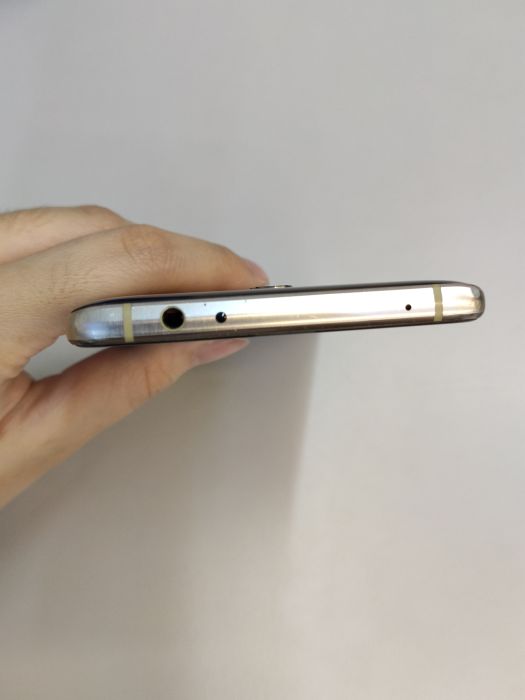Huawei Mate 10 — photo 6 of 7