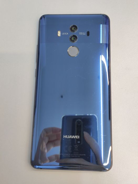 Huawei Mate 10 Pro — photo 2 of 7