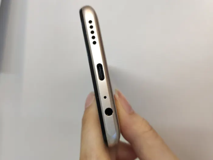 Huawei Y7a — photo 3 of 9