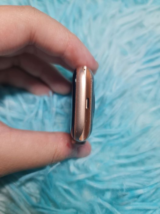 Apple Apple Watch SE (1st Gen) — photo 6 of 6