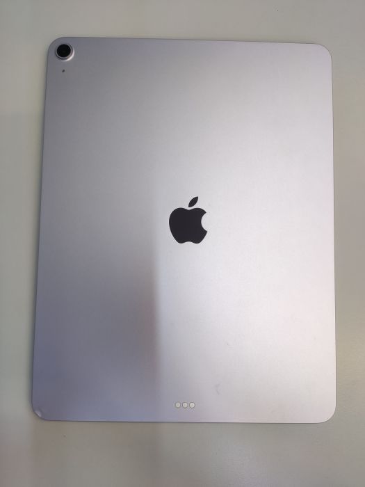 Apple iPad Air 13-INCH M3 — photo 4 of 7