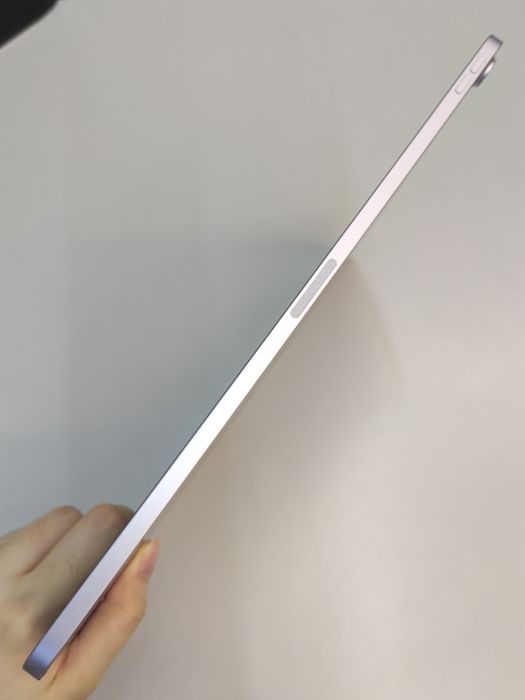 Apple iPad Air 13-INCH M3 — photo 5 of 7