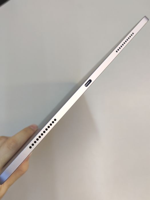 Apple iPad Air 13-INCH M3 — photo 7 of 7