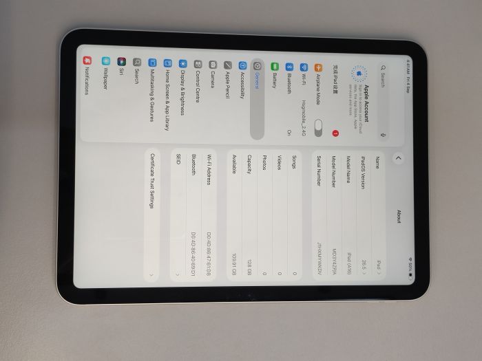 Apple iPad (11th Gen A16 2025) — photo 8 of 8
